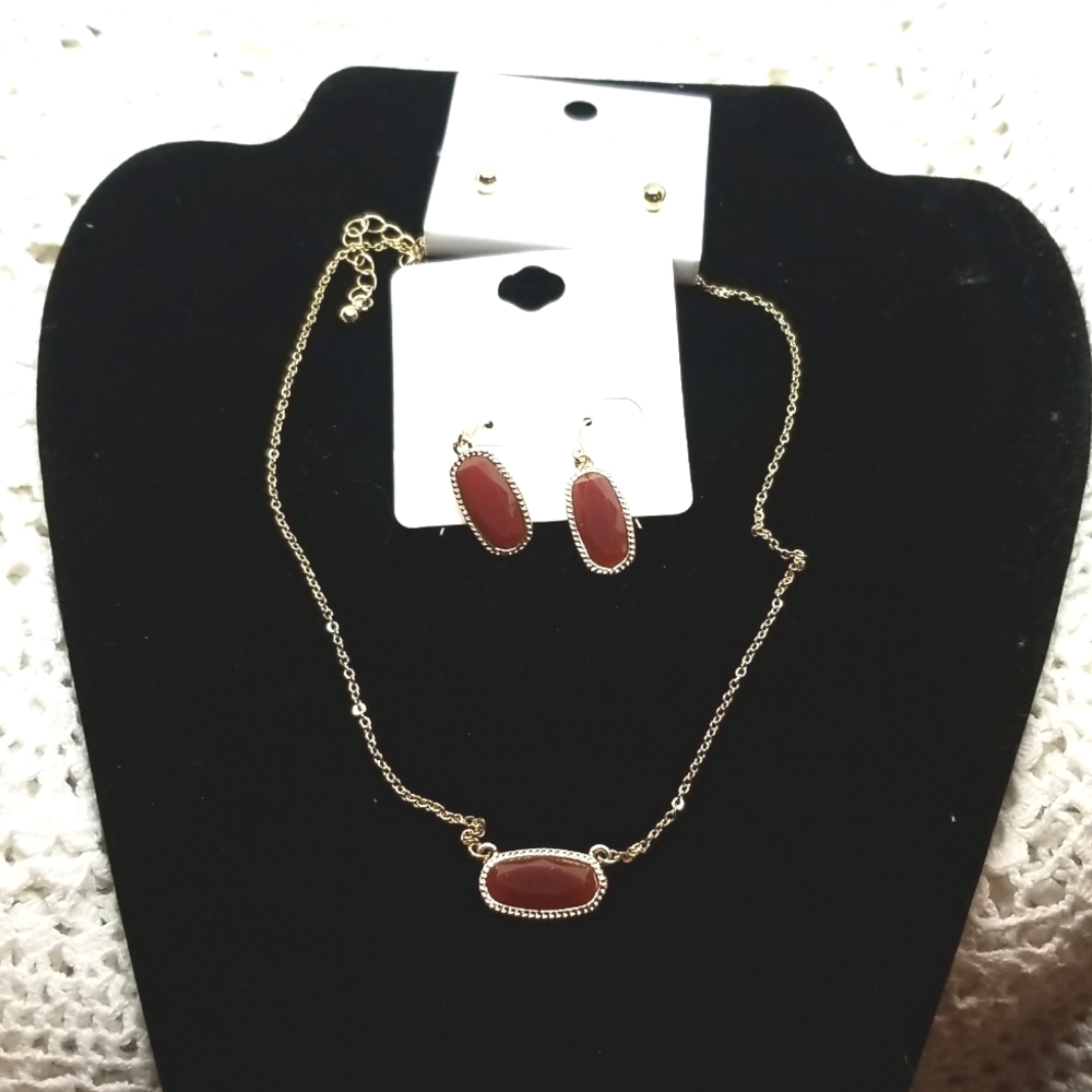 Necklace/Earring Set